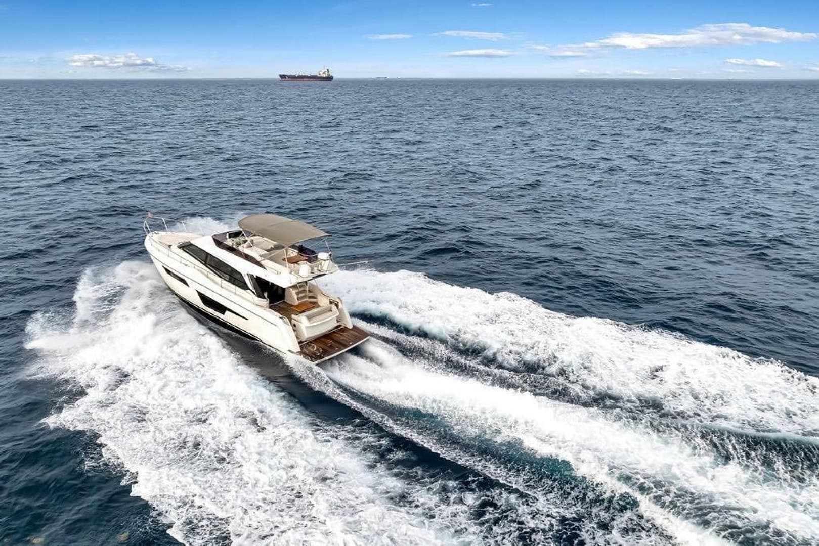 2021 Ferretti Yachts 500