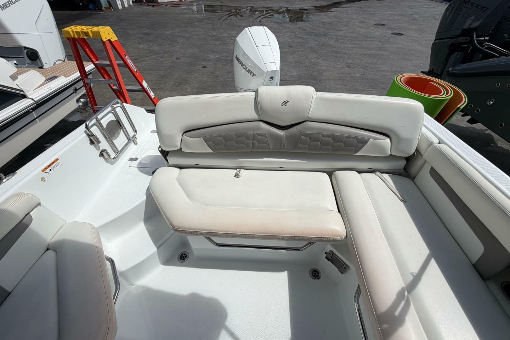 2021 Four Winns HD3