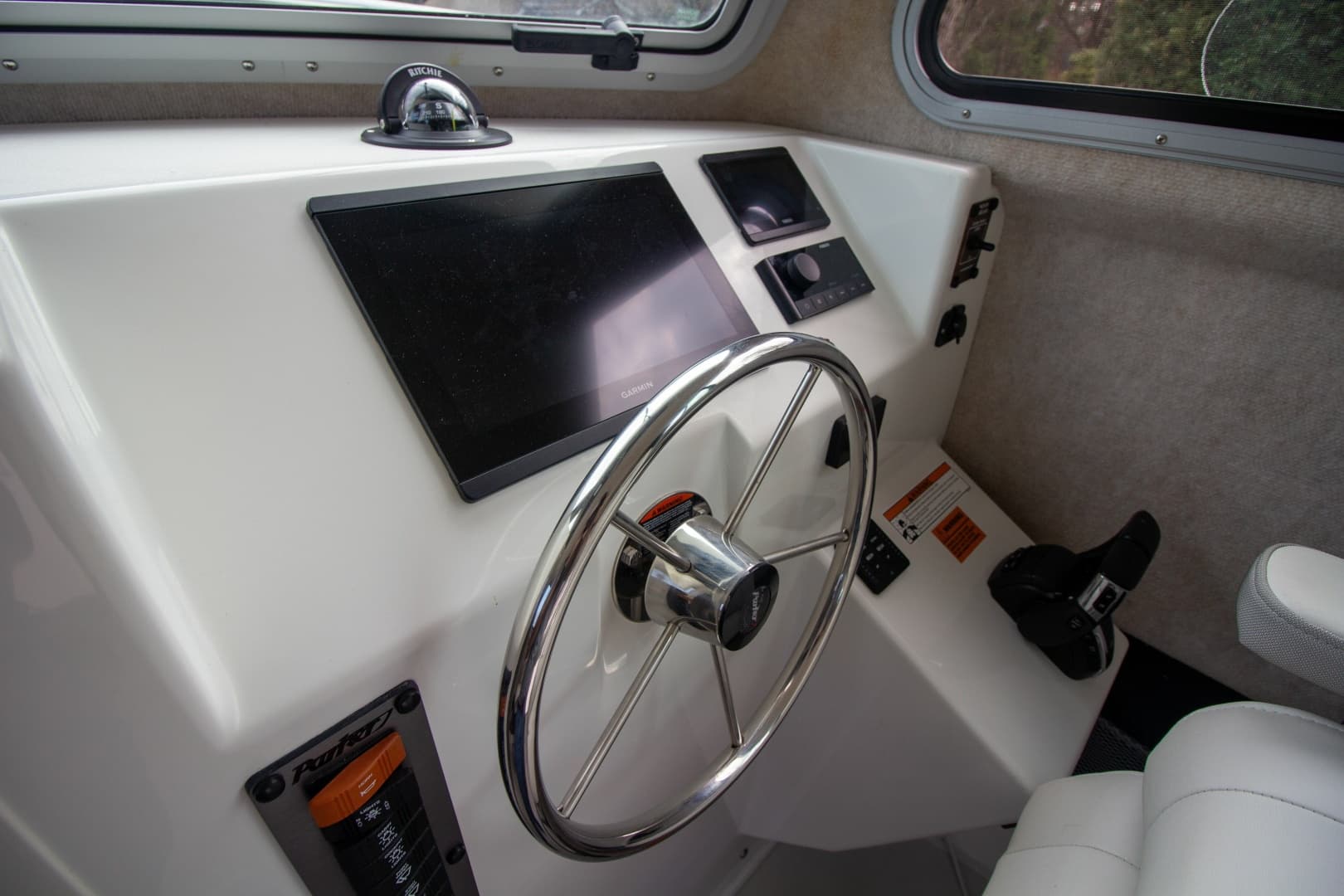 2022 Parker 2520 XLD Sport Cabin