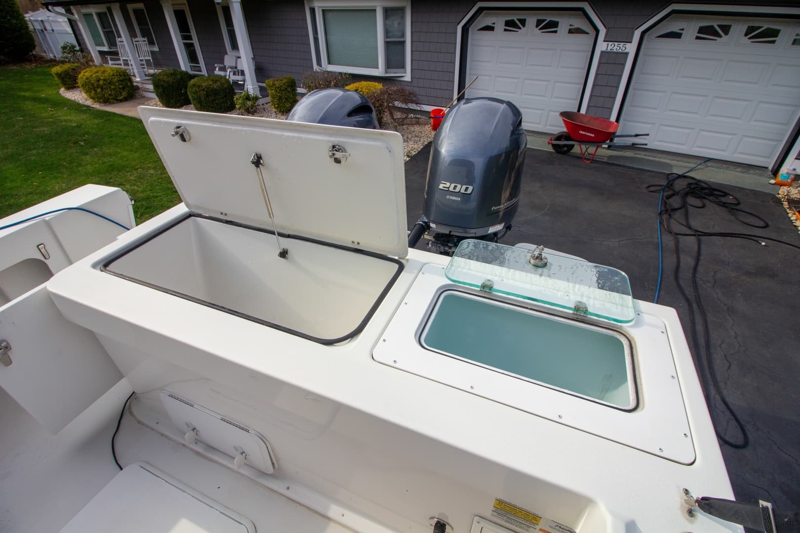 2022 Parker 2520 XLD Sport Cabin