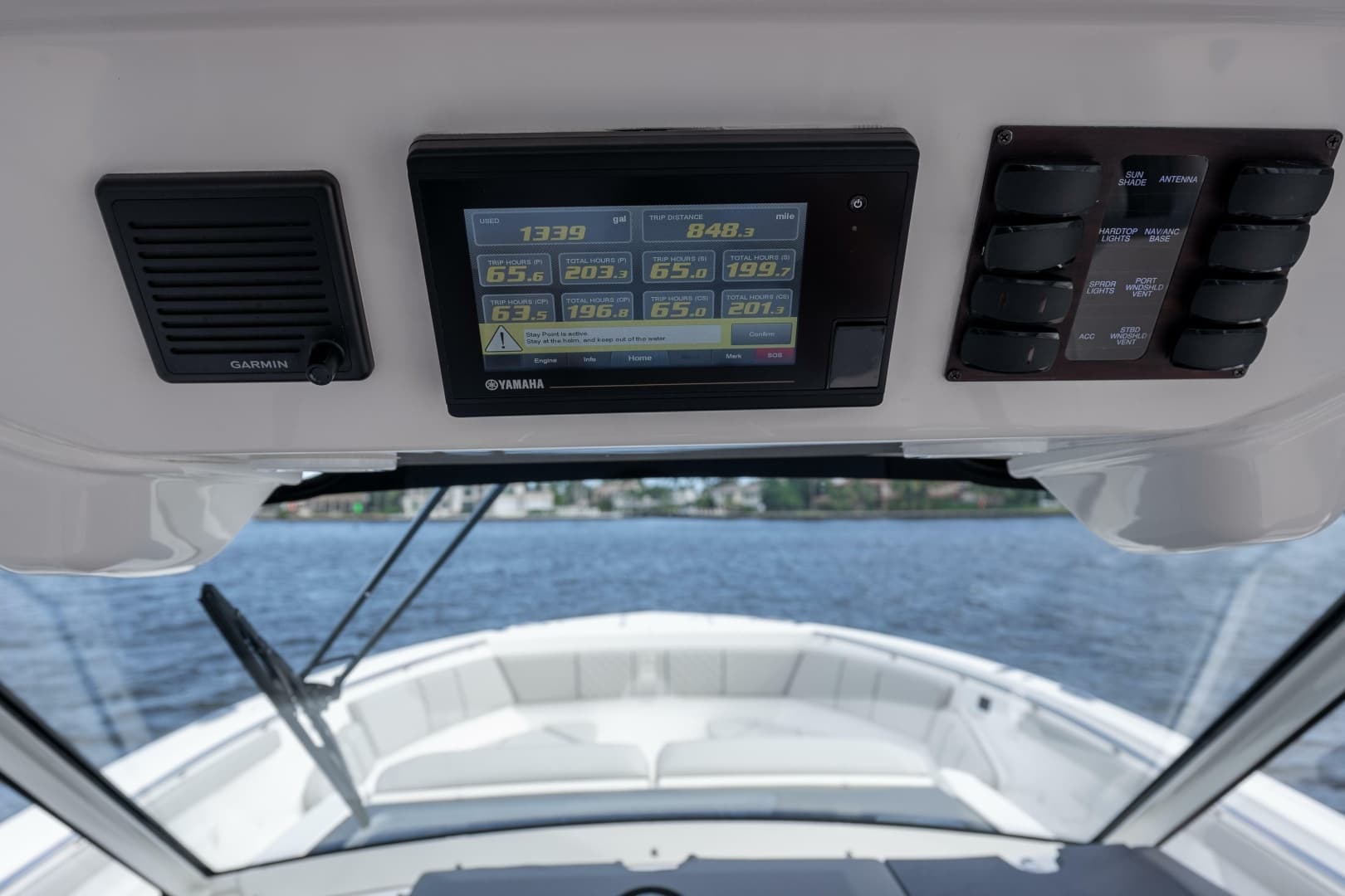 2022 Pursuit S 428 Sport
