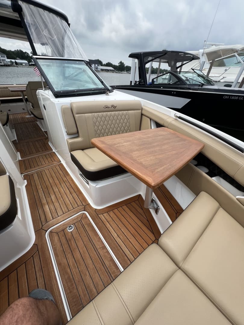 2020 Sea Ray 350 SLX