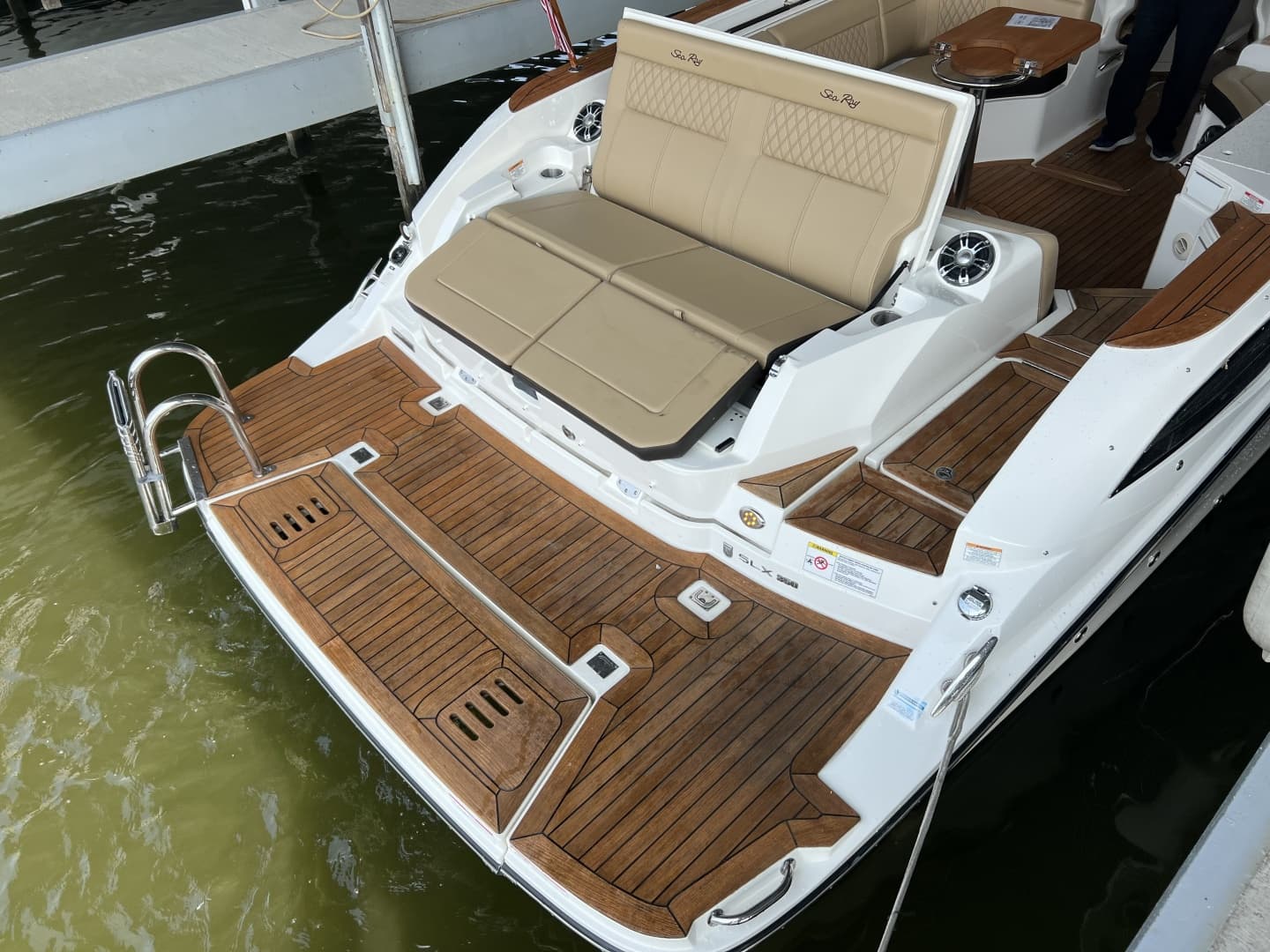 2020 Sea Ray 350 SLX
