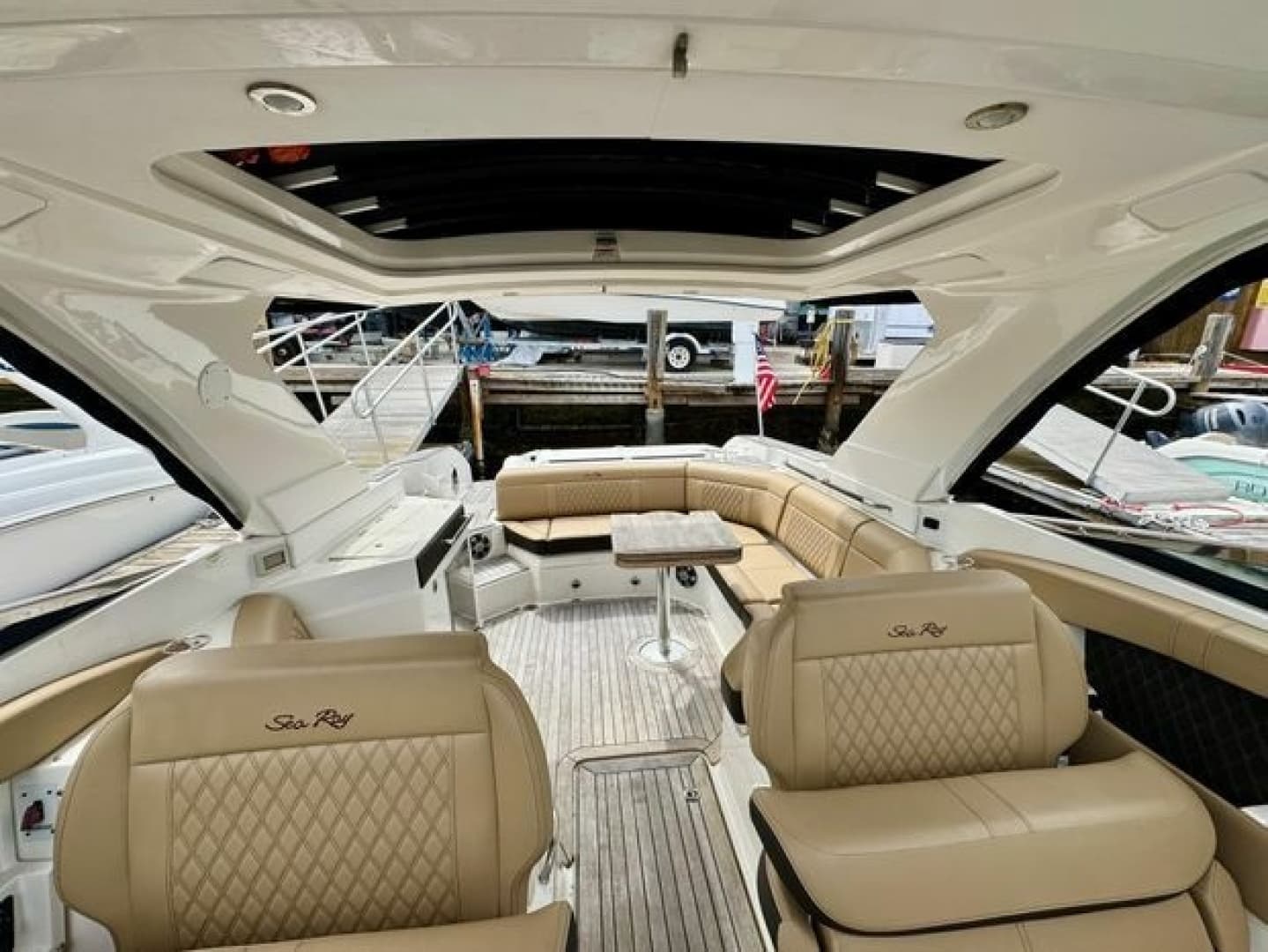 2020 Sea Ray 350 SLX