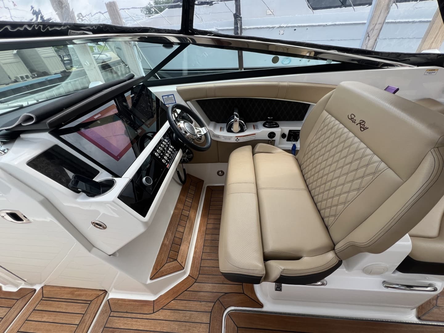 2020 Sea Ray 350 SLX
