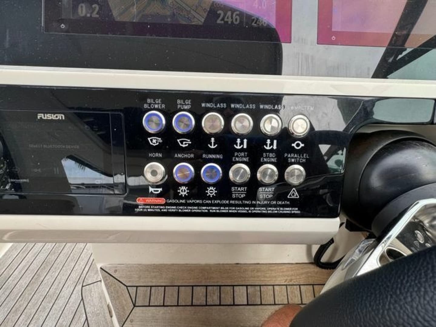 2020 Sea Ray 350 SLX