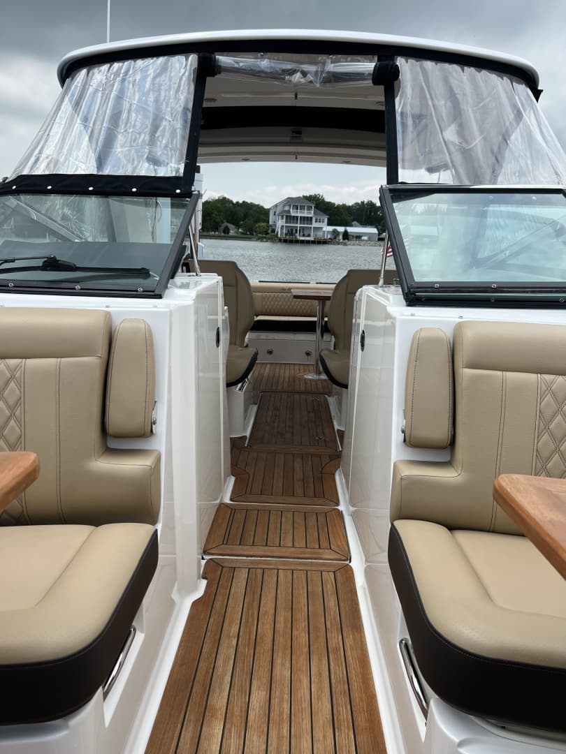 2020 Sea Ray 350 SLX