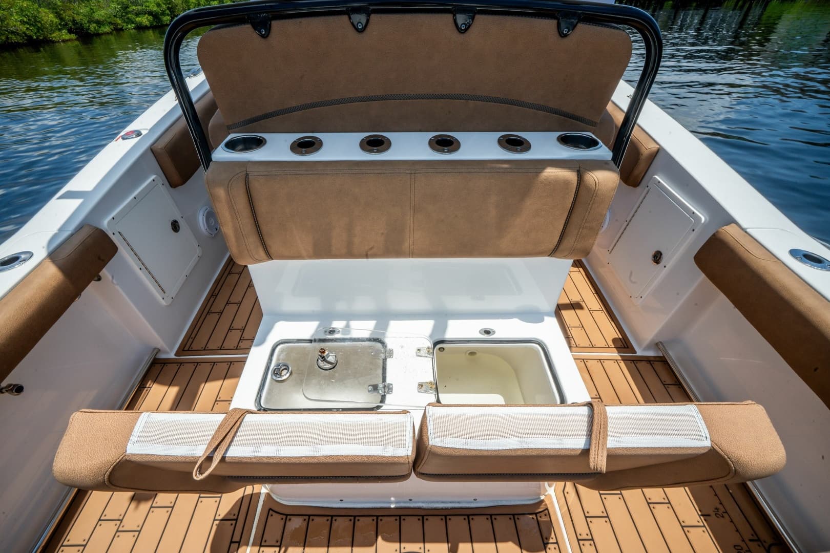 2022 Sea Hunt Gamefish 30CB
