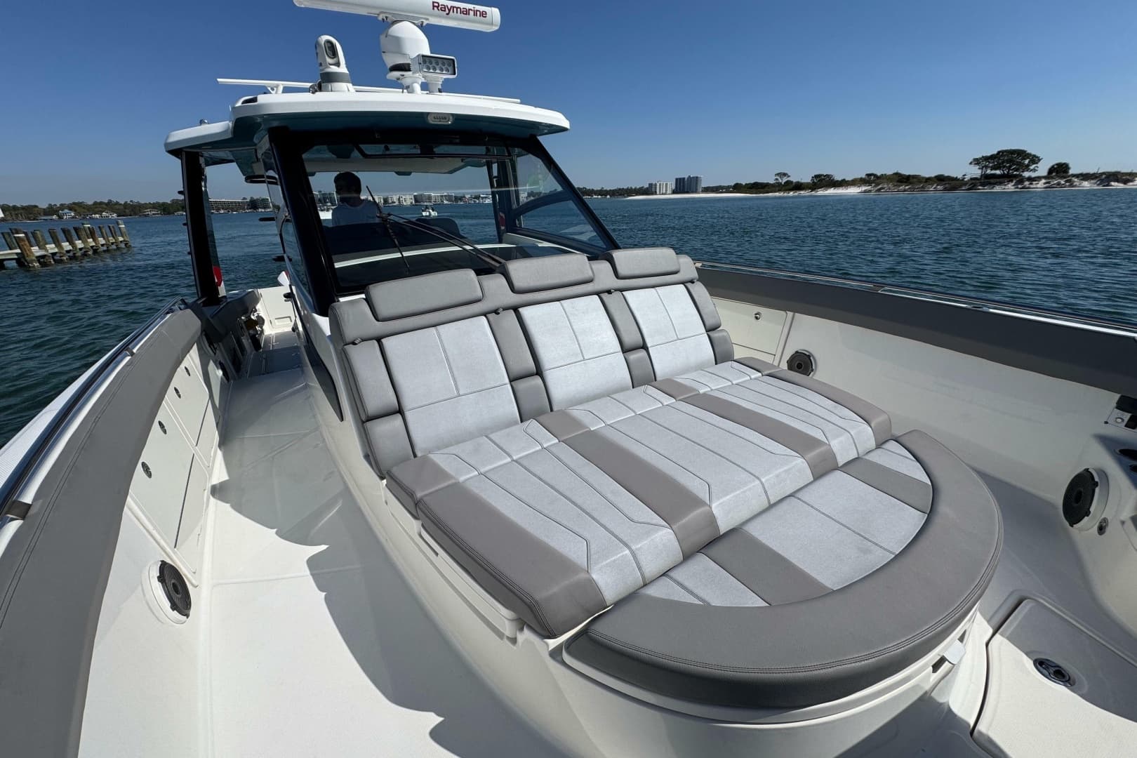 2021 Boston Whaler 420 Outrage