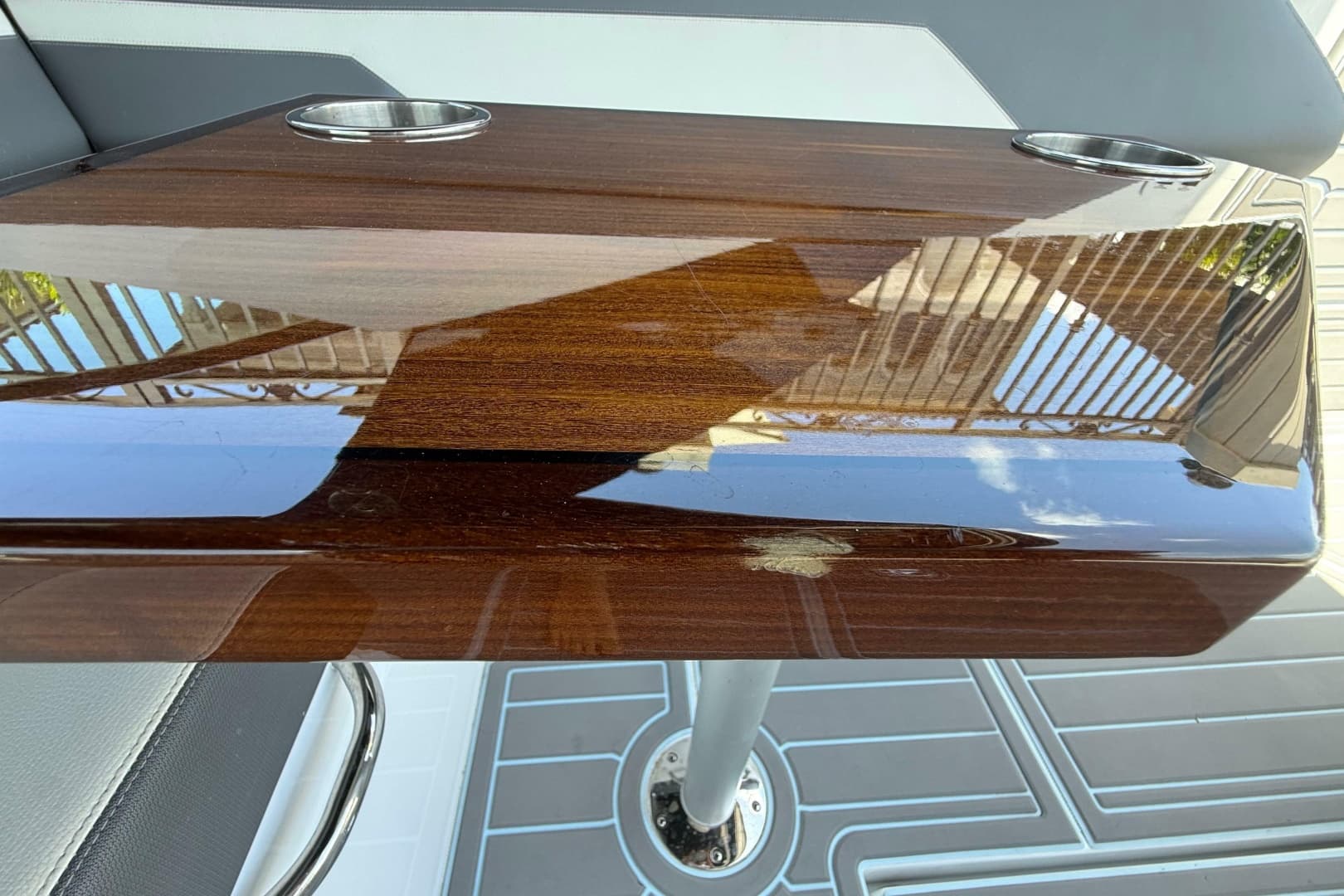 2021 Cruisers Yachts 38 GLS OB