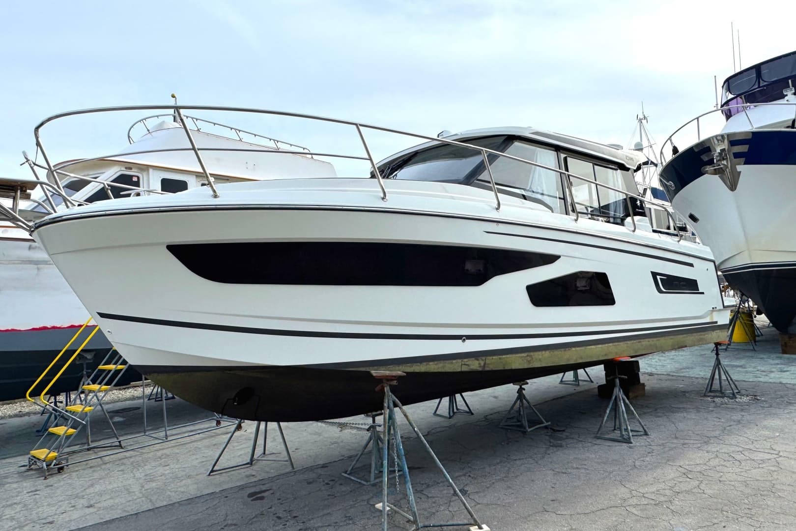 2021 Jeanneau NC Weekender 1095