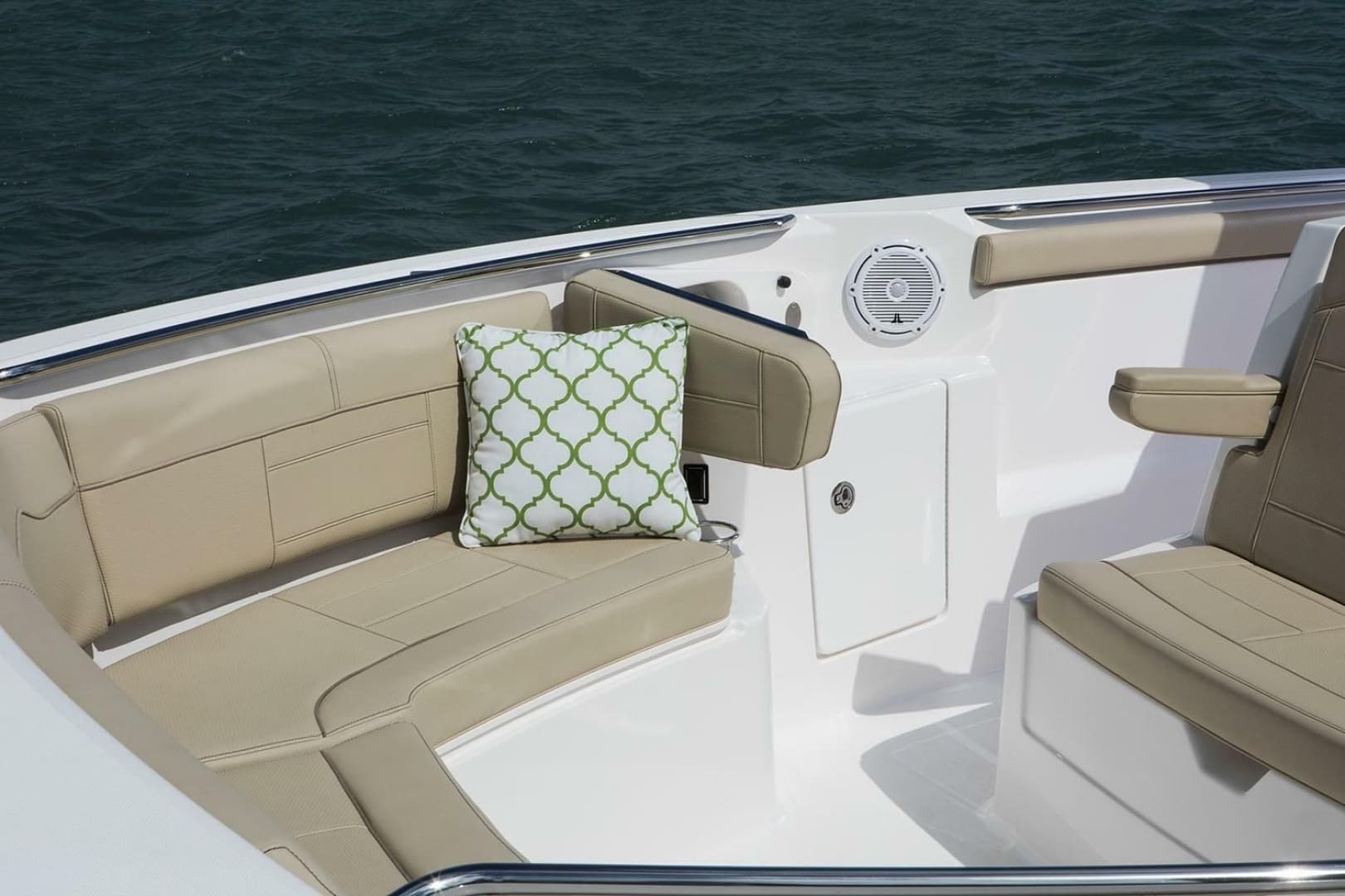 2021 Pursuit S 328 Sport
