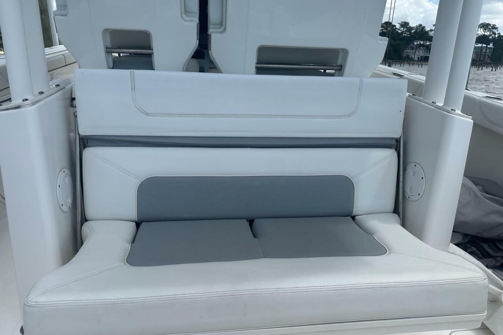 2021 Pursuit S 328 Sport