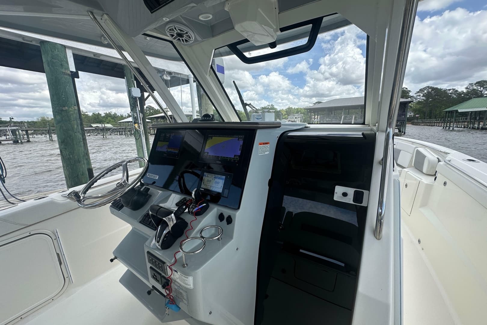 2021 Pursuit S 328 Sport