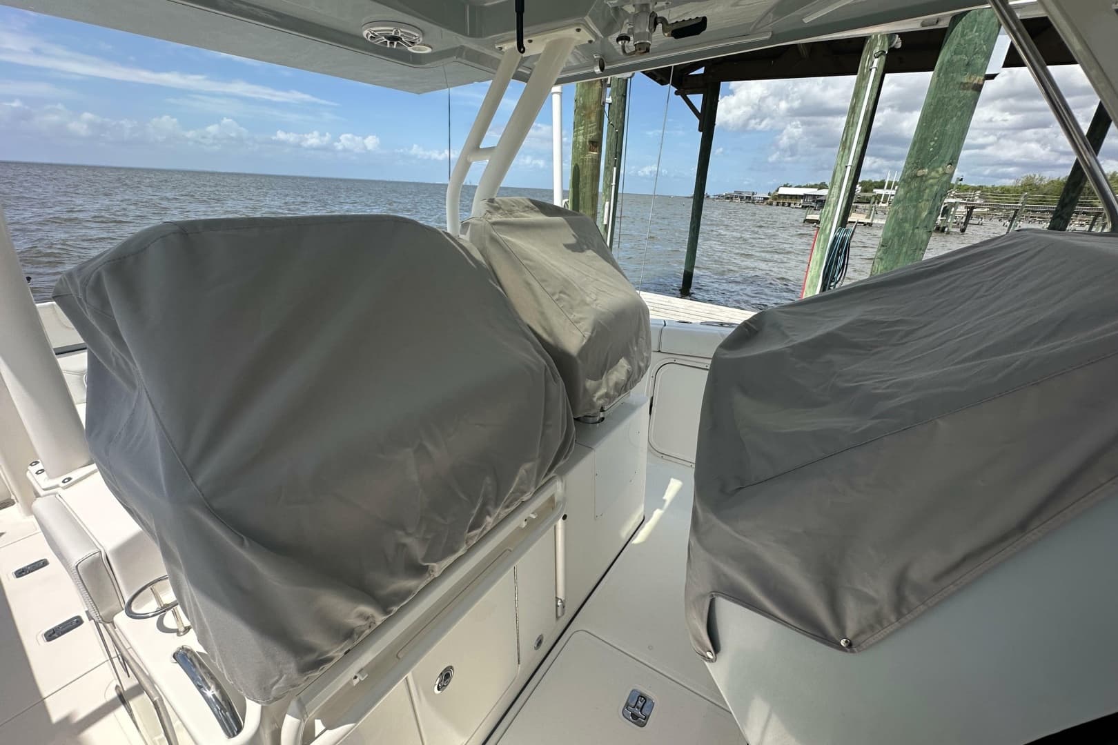 2021 Pursuit S 328 Sport