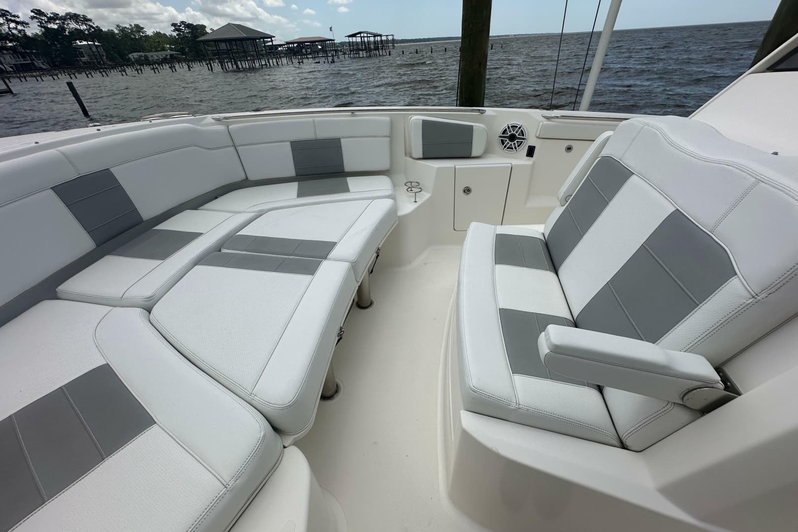2021 Pursuit S 328 Sport