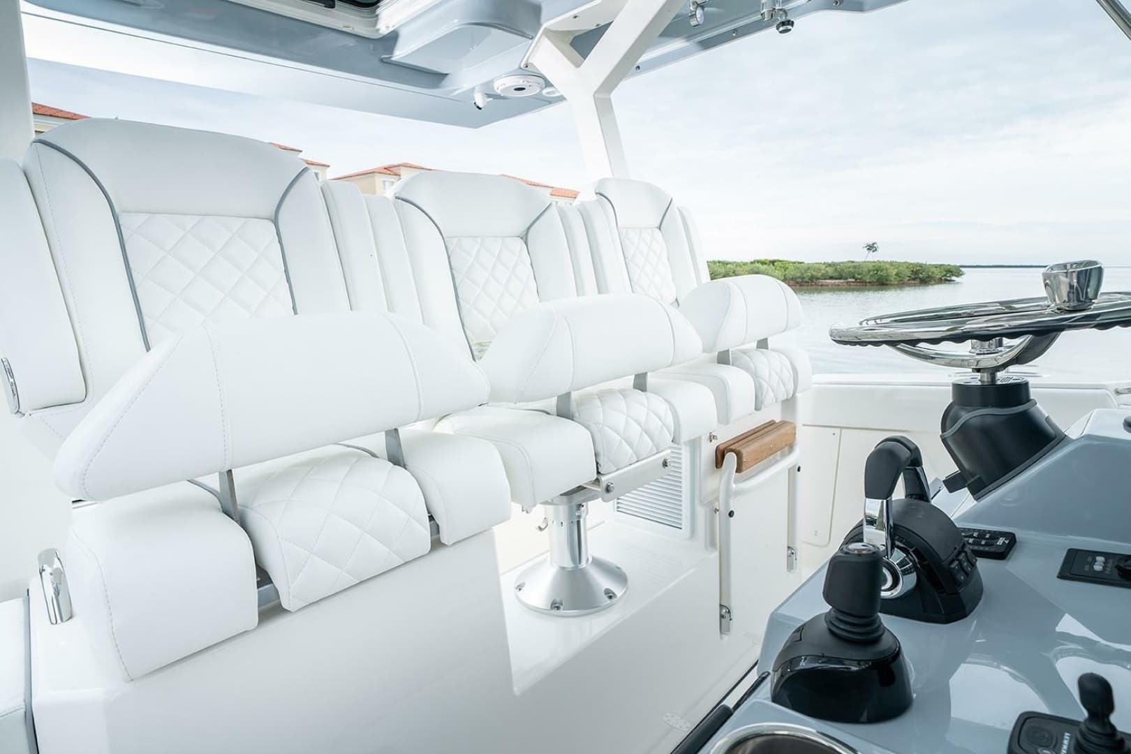 2021 Pursuit S 378 Sport