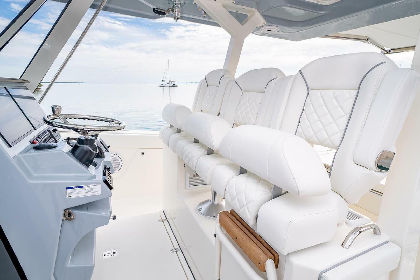 2021 Pursuit S 378 Sport