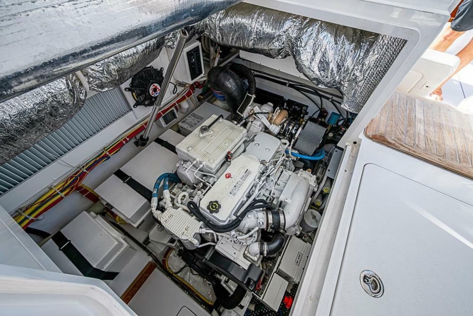 2021 Viking 38 Open