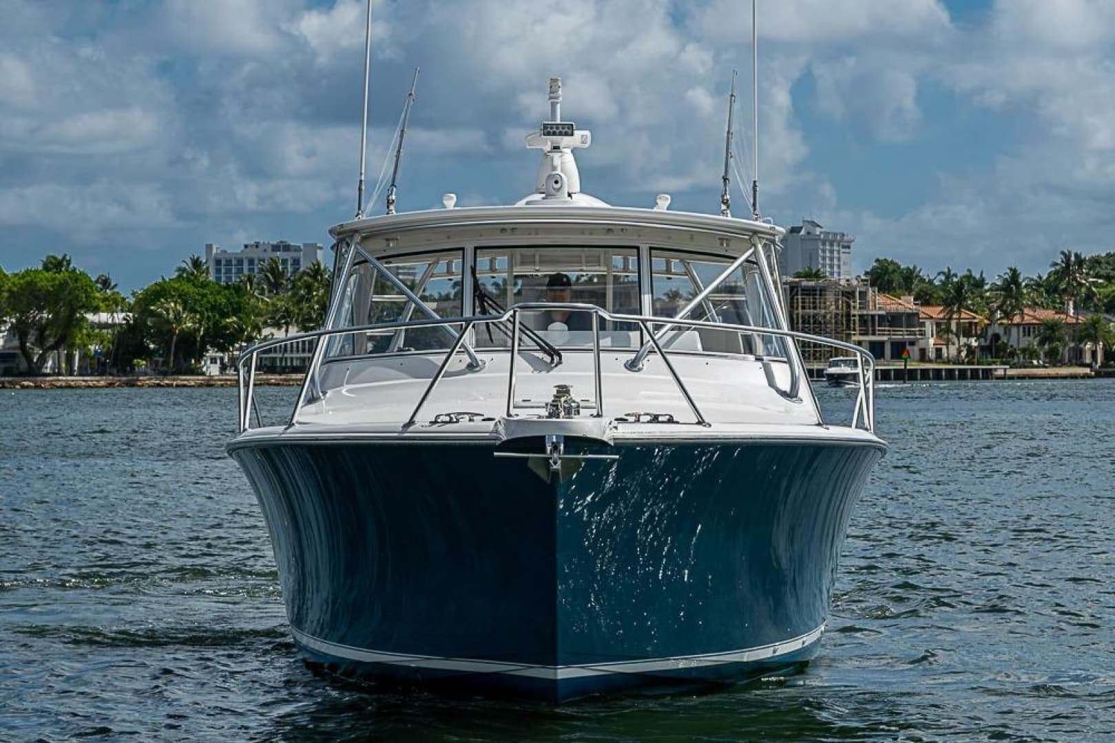2021 Viking 38 Open