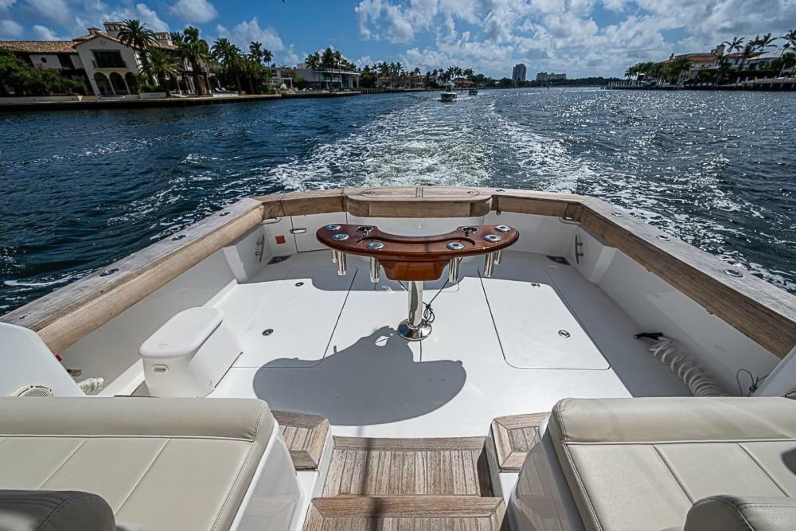 2021 Viking 38 Open