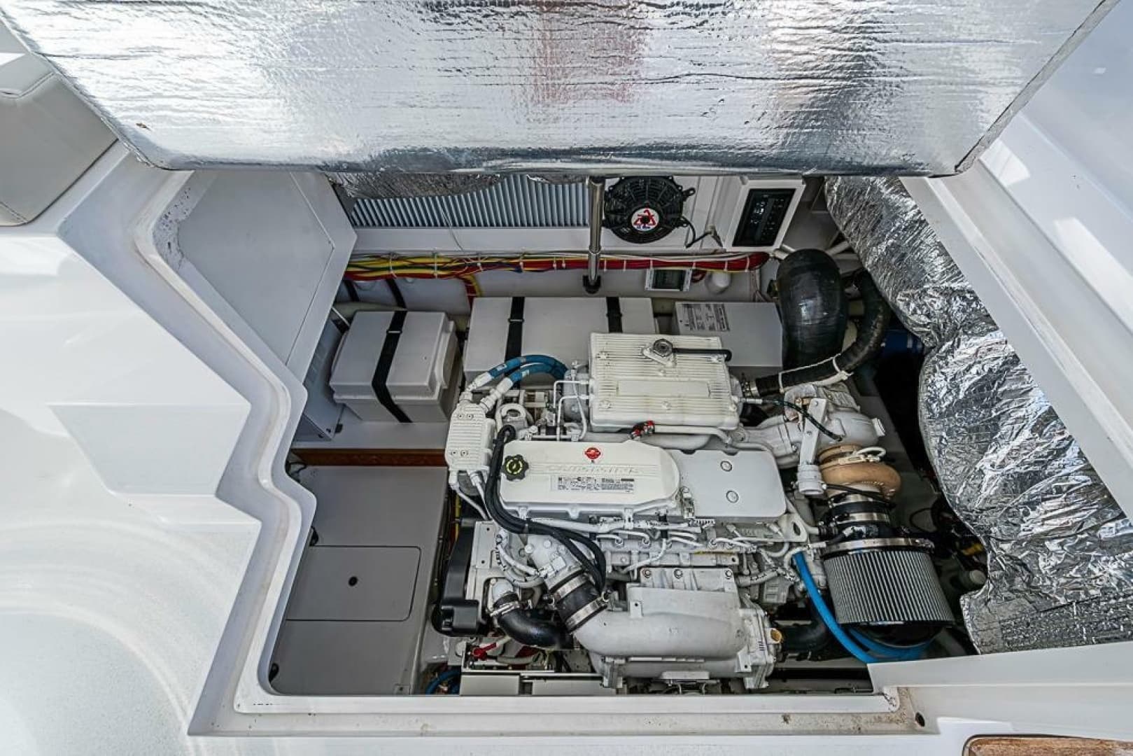 2021 Viking 38 Open