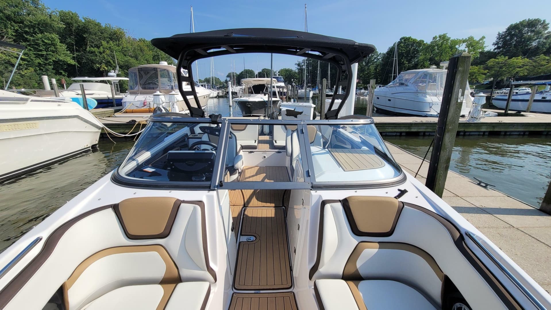 2021 Yamaha Boats 252SD