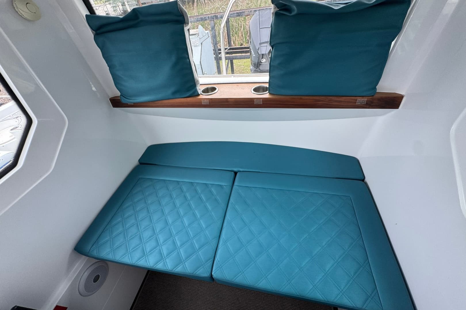 2020 Axopar 28 Cabin