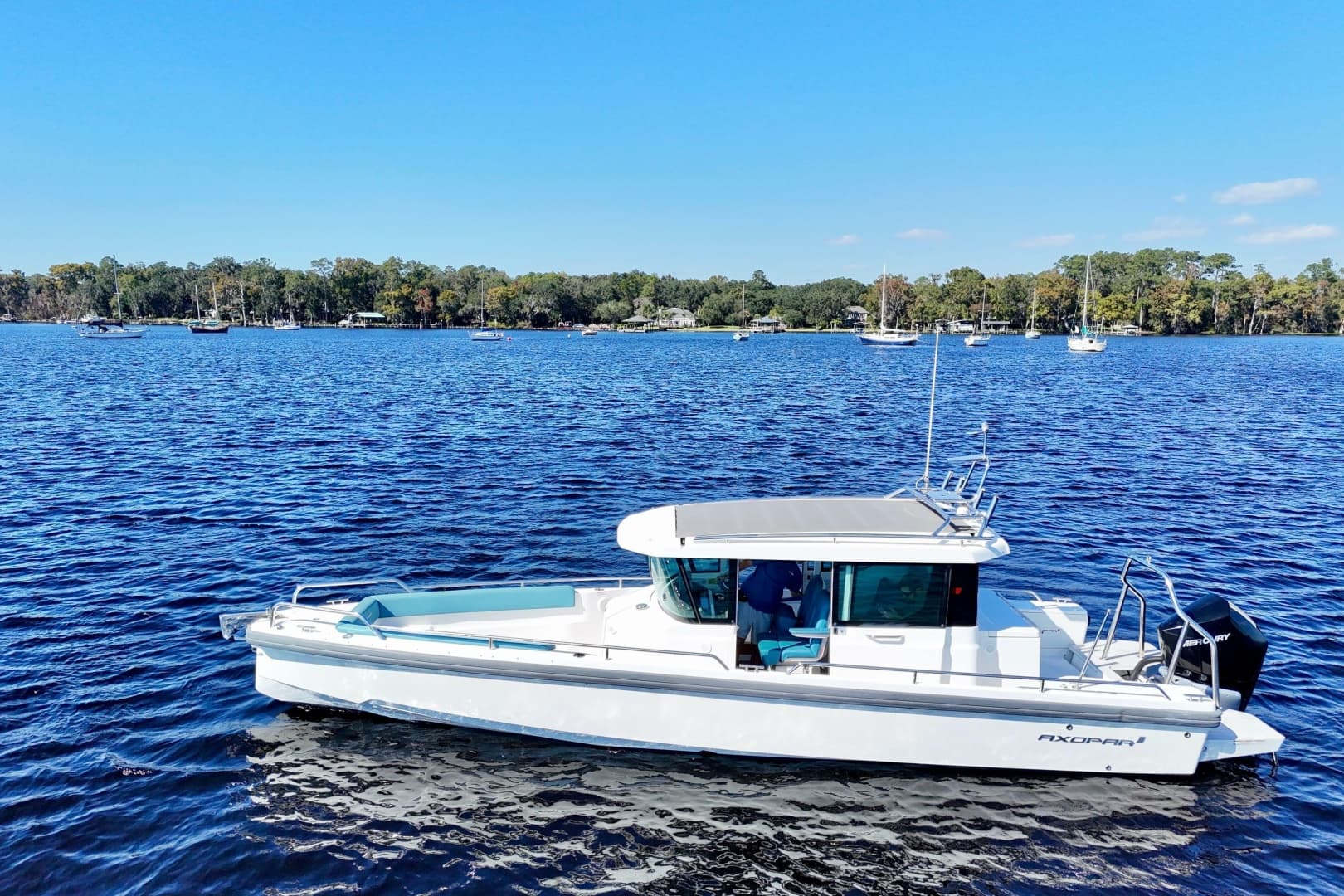 2020 Axopar 28 Cabin