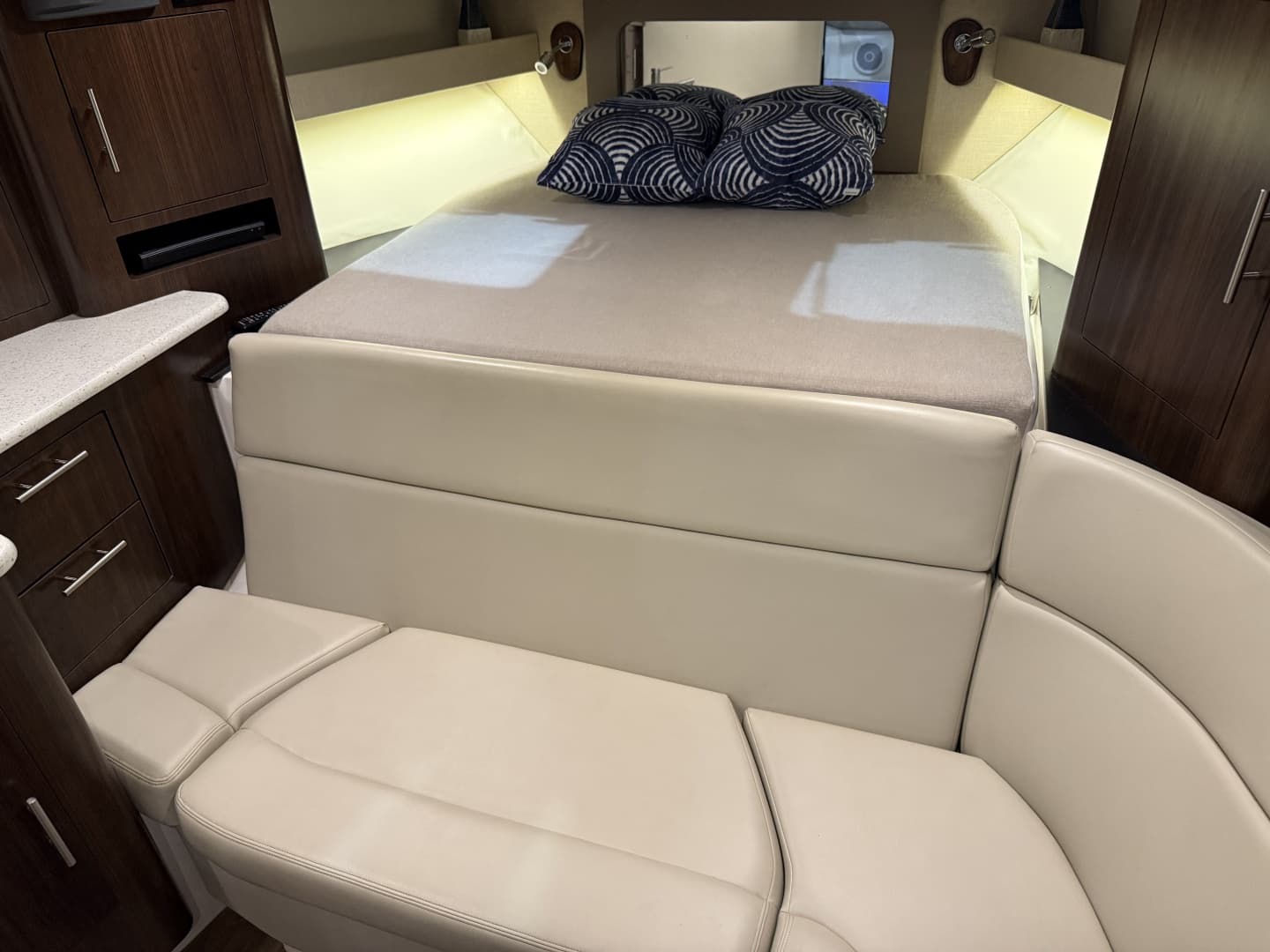 2018 Regal 35 Sport Coupe