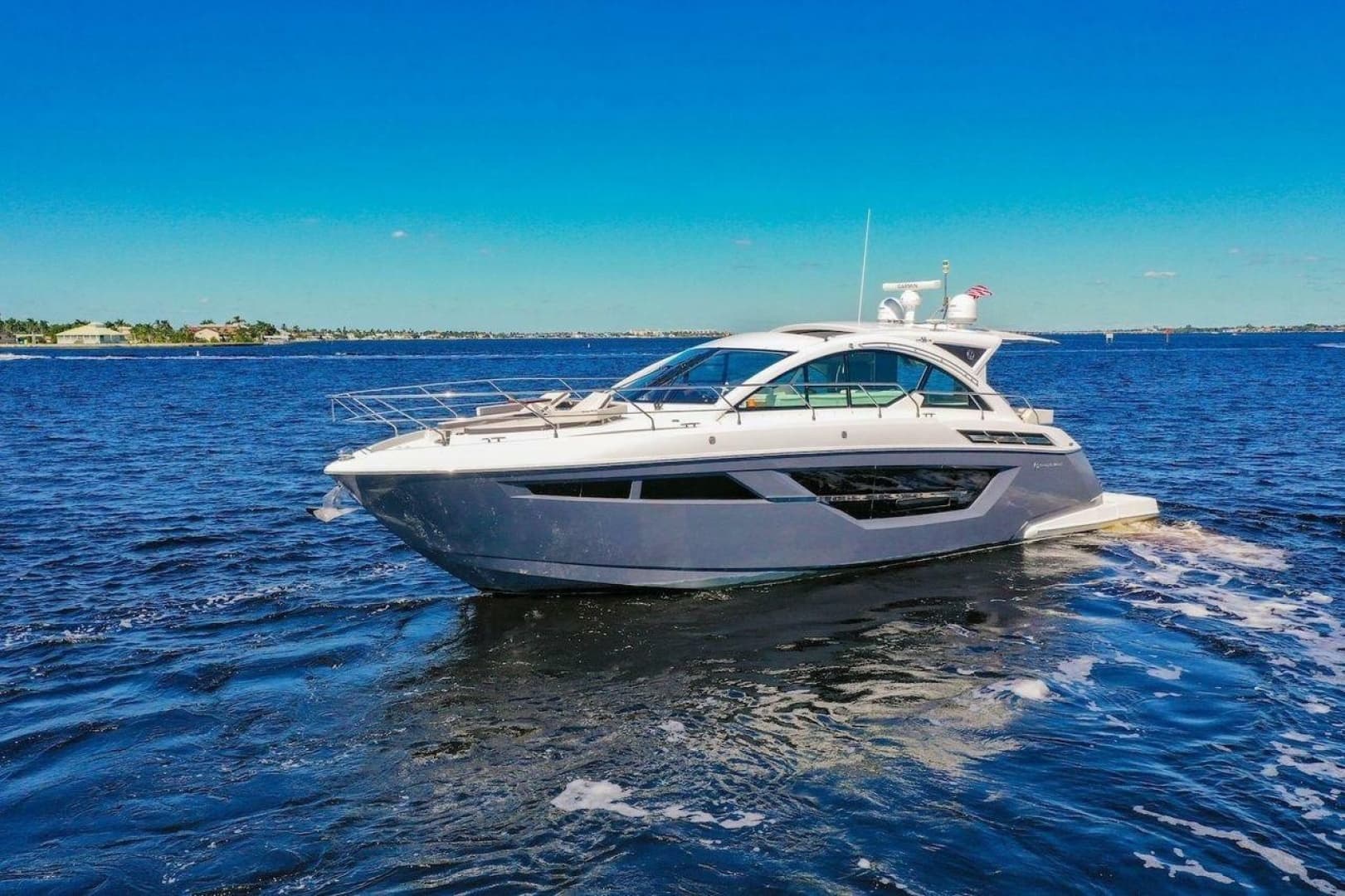 2020 Cruisers Yachts 50 Cantius
