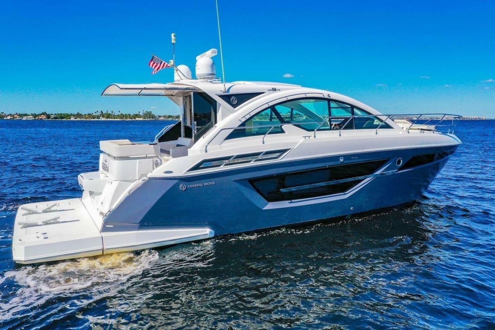2020 Cruisers Yachts 50 Cantius