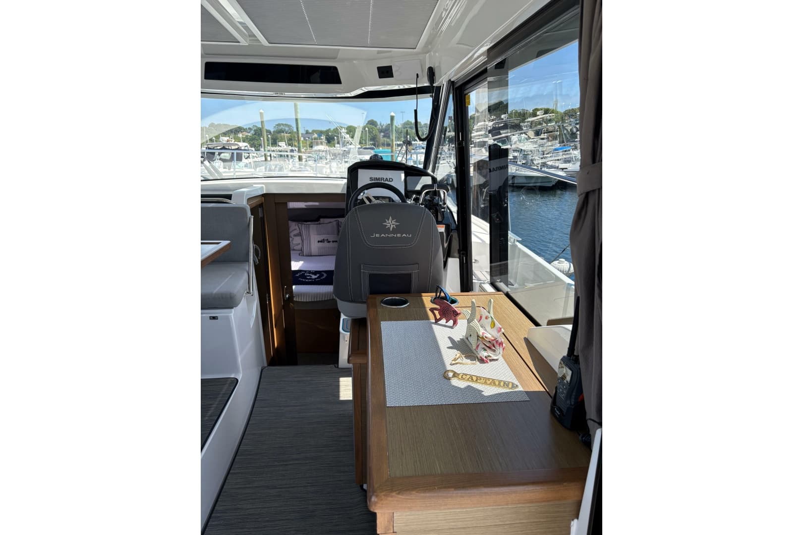 2020 Jeanneau NC 895