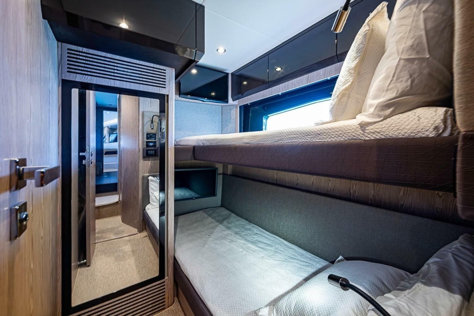 2019 Azimut Atlantis 51