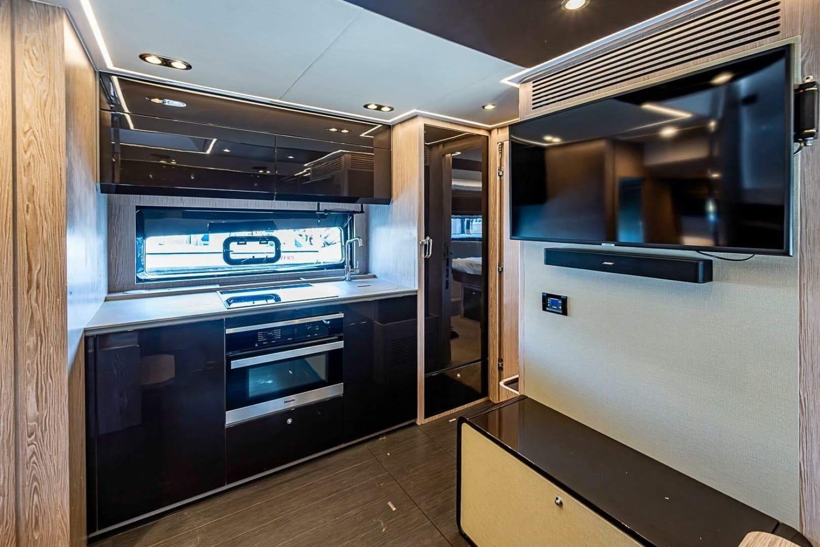 2019 Azimut Atlantis 51