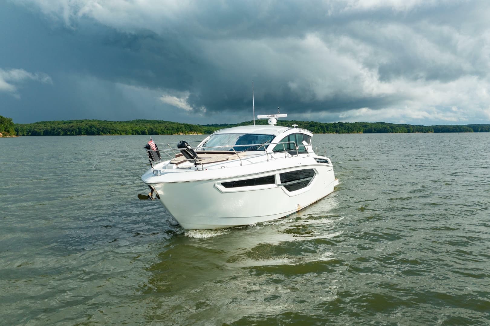 2019 Cruisers Yachts 42 Cantius