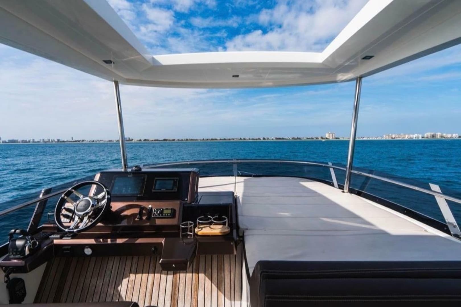 2019 Galeon 550 Fly