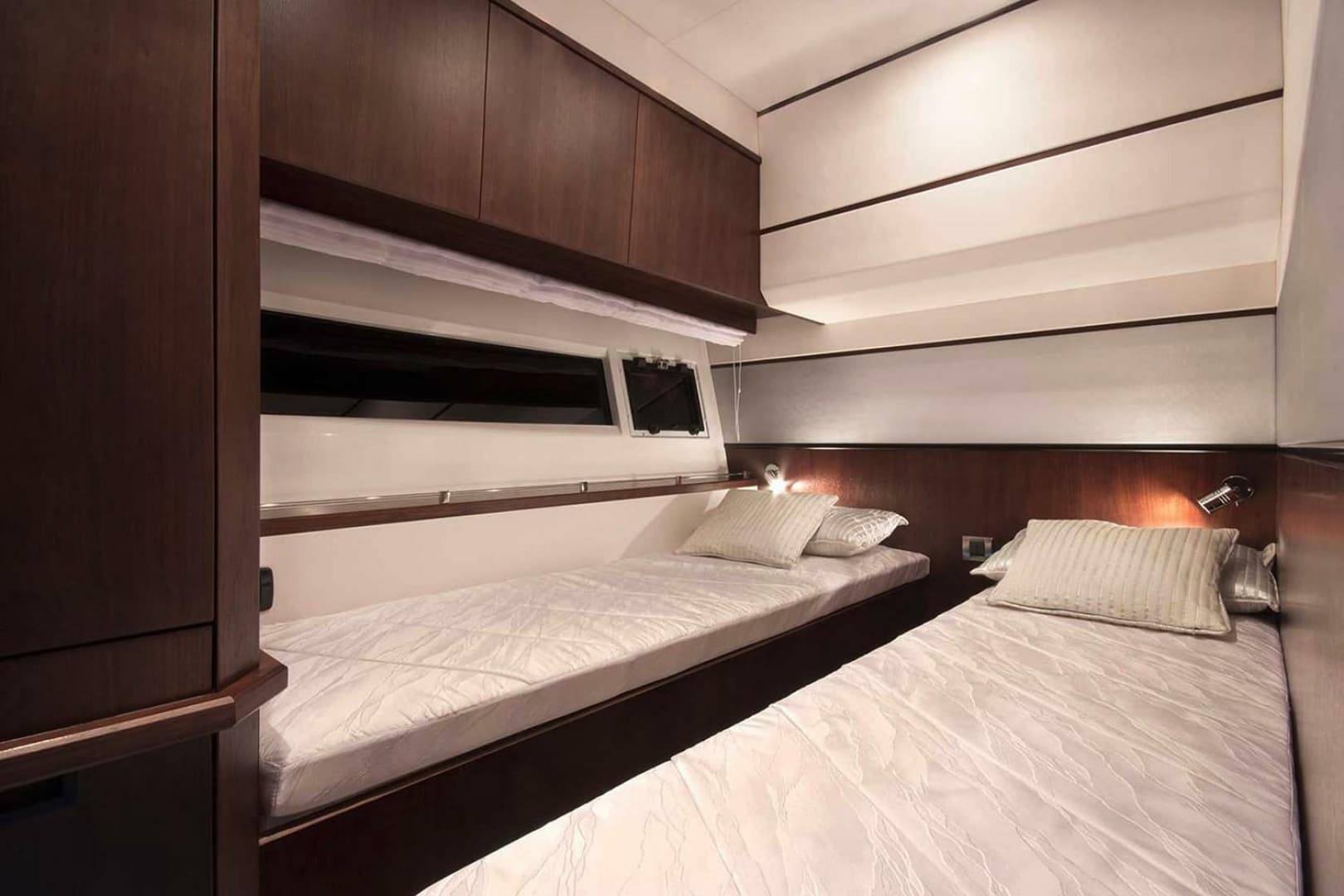 2019 Galeon 550 Fly