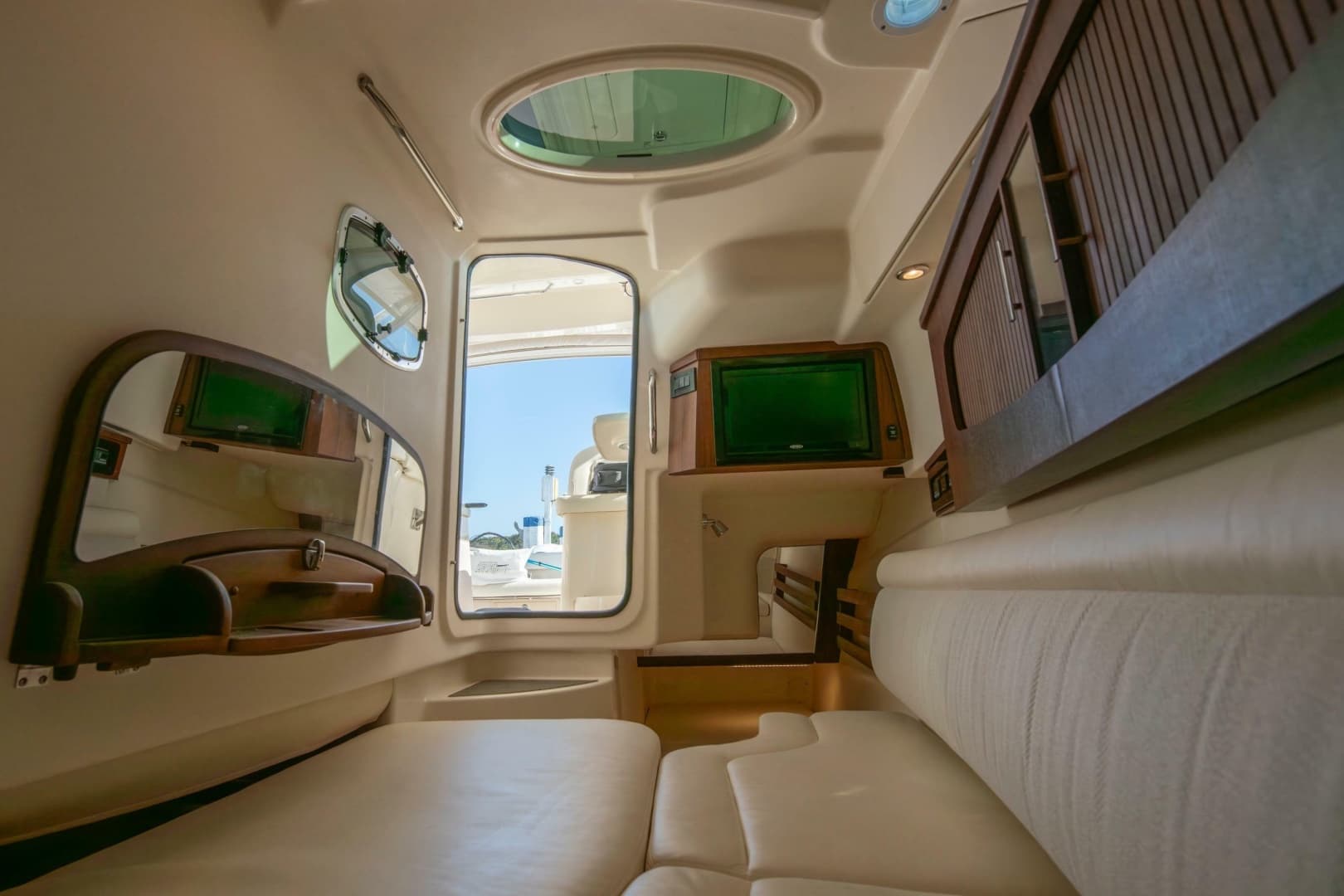 2019 Grady-White Freedom 375