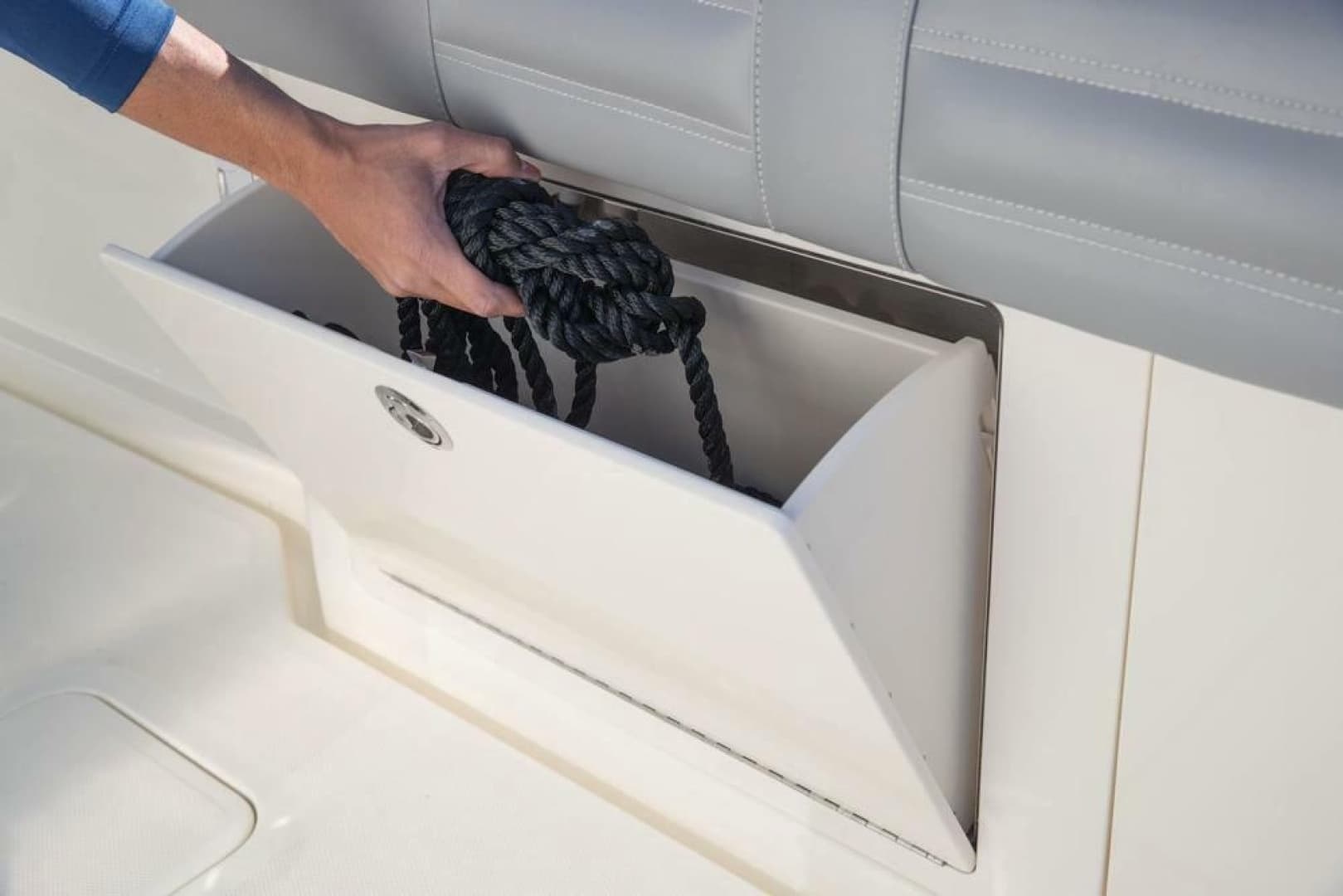 2019 Mako 414 Center Console