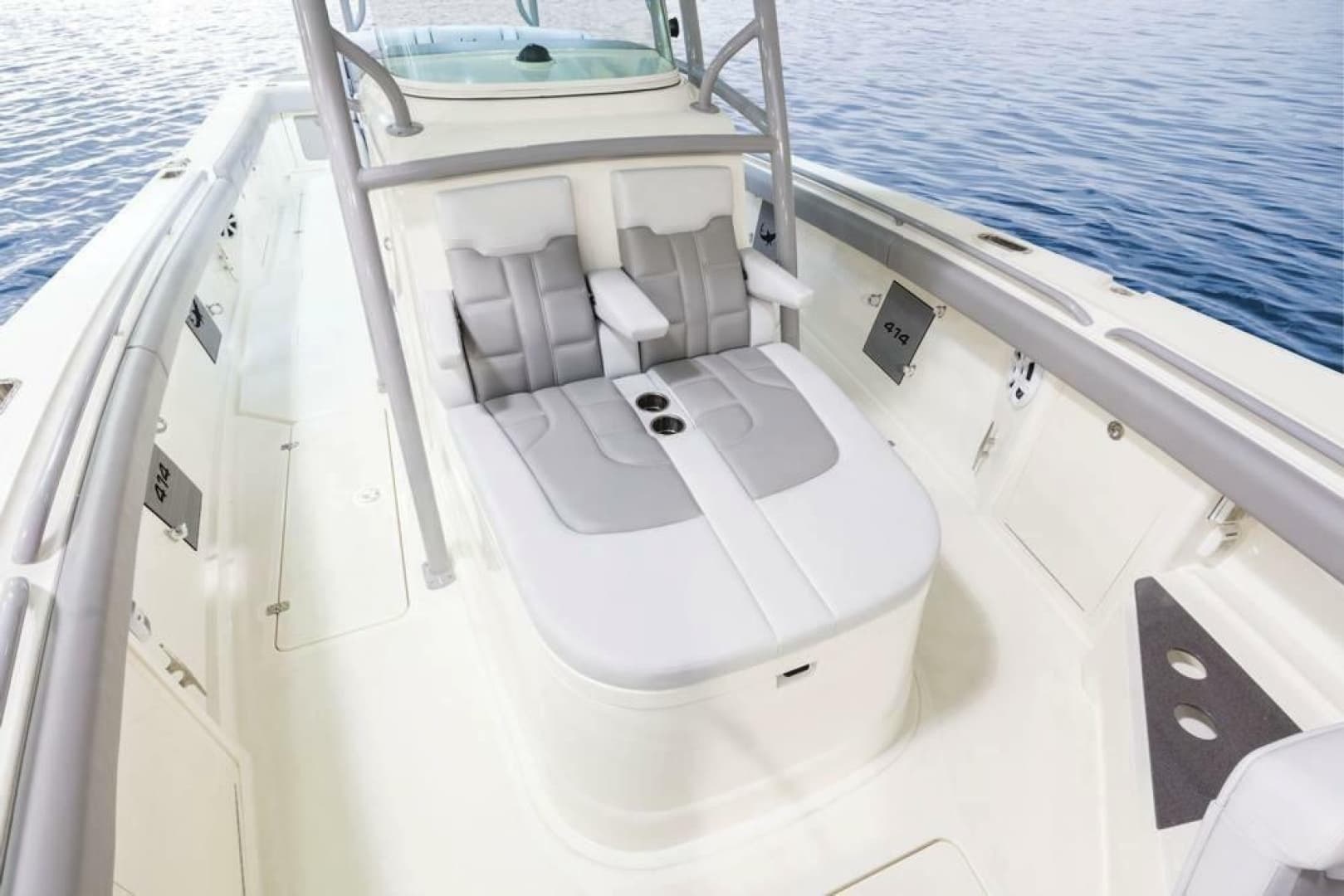 2019 Mako 414 Center Console