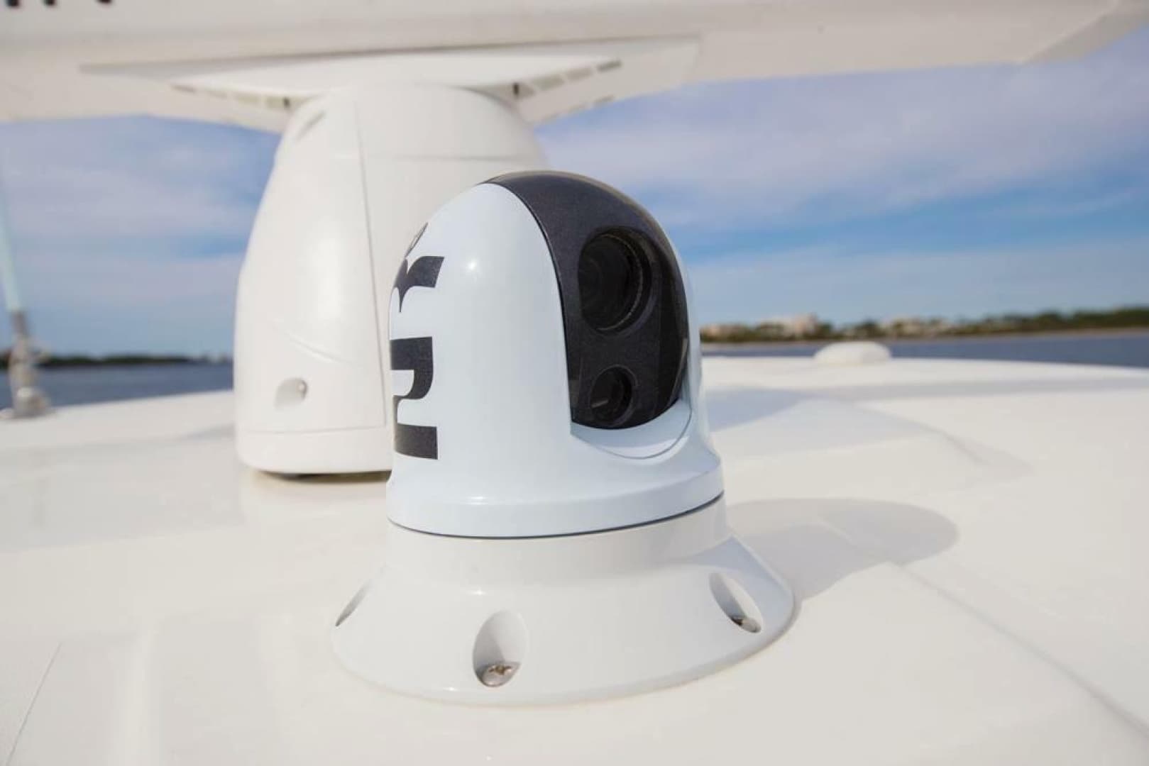 2019 Mako 414 Center Console