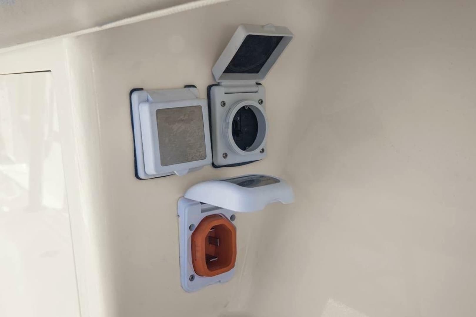 2019 Mako 414 Center Console