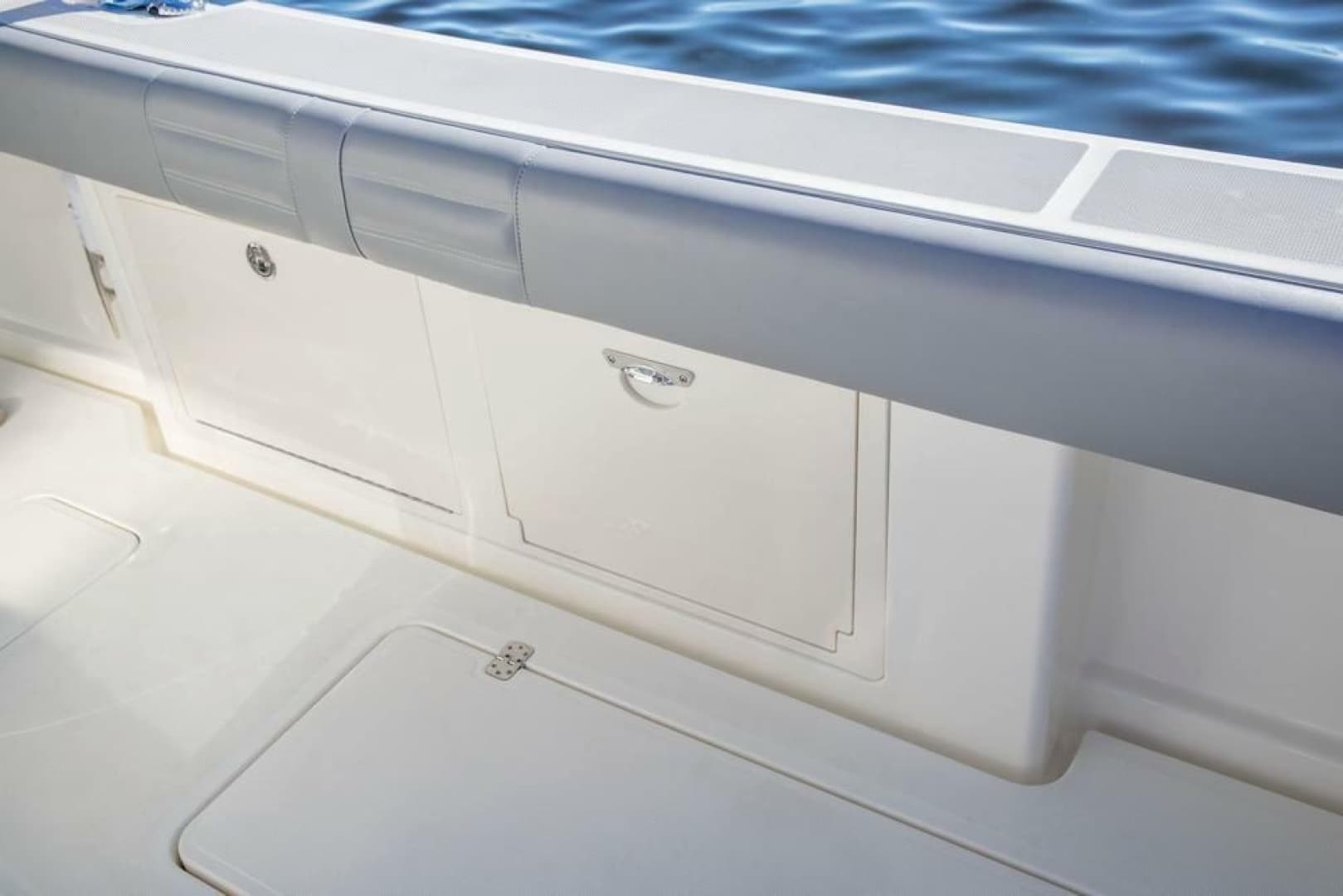 2019 Mako 414 Center Console