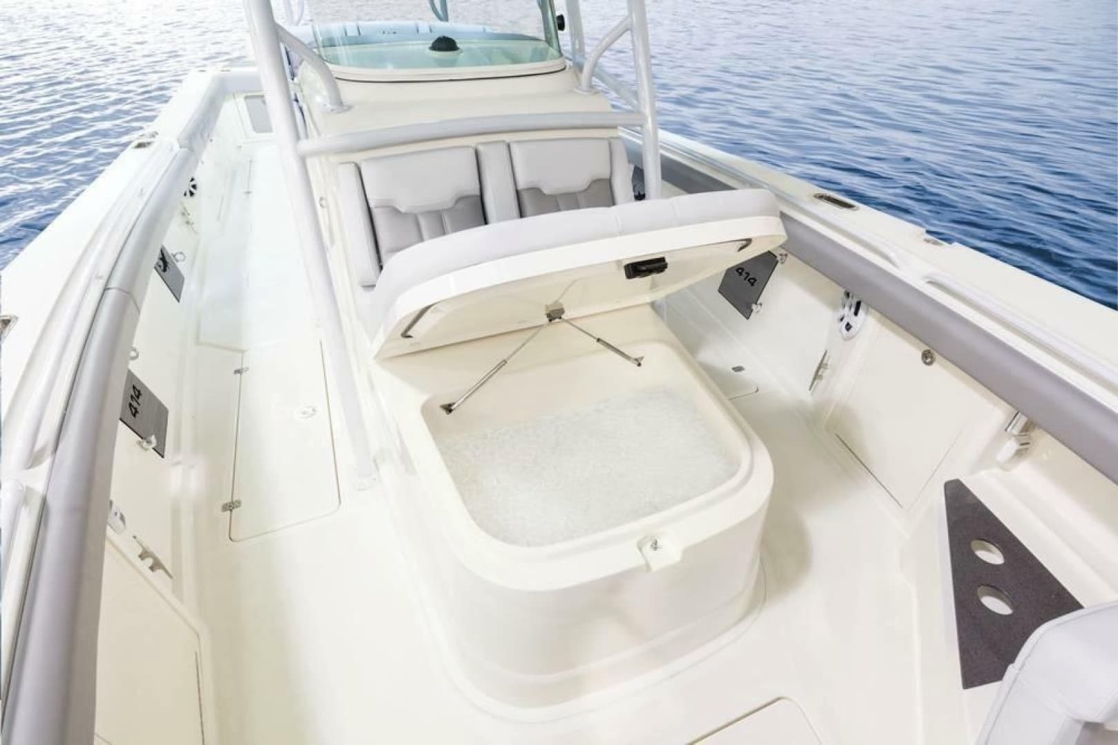 2019 Mako 414 Center Console