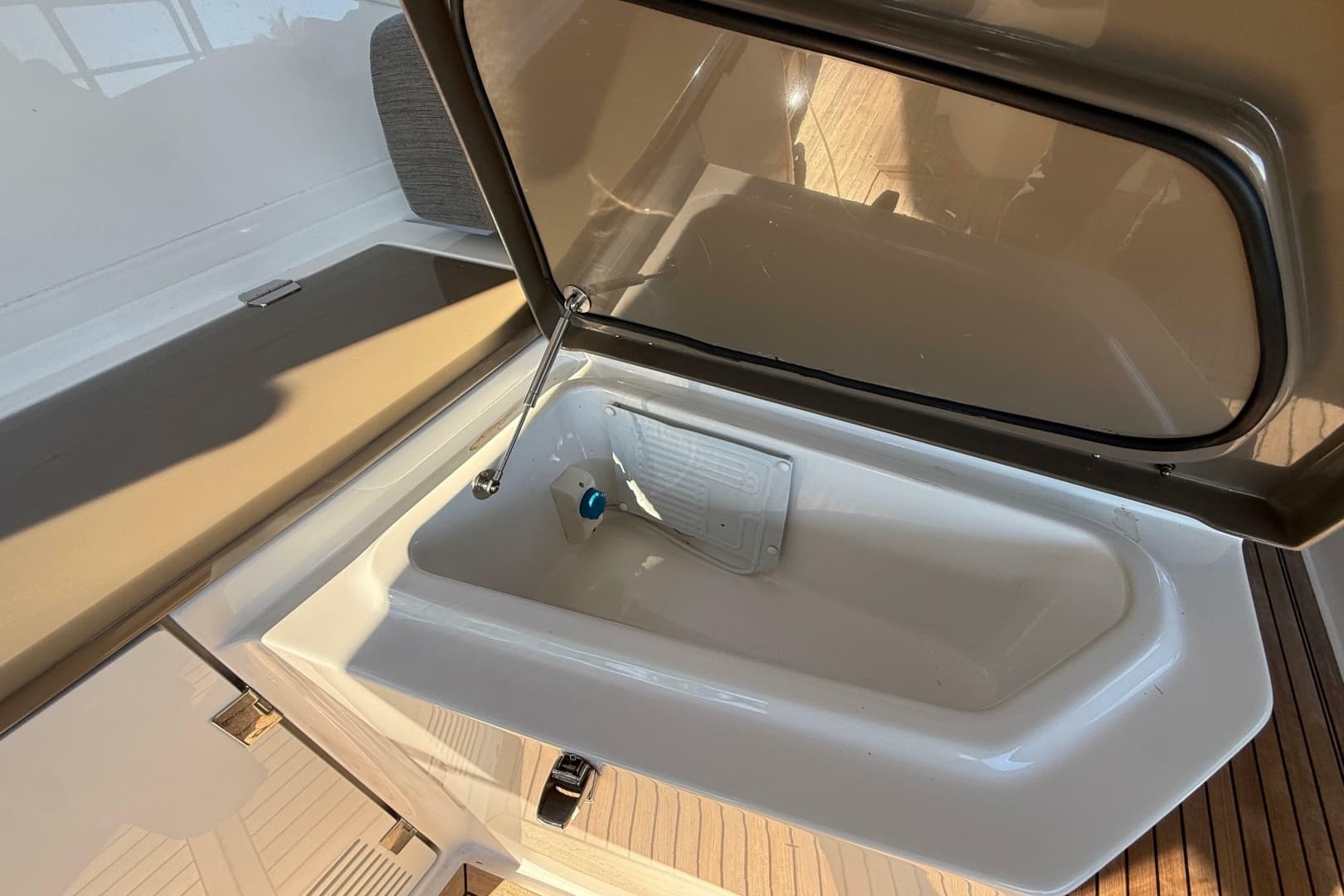 2018 Azimut Atlantis 43