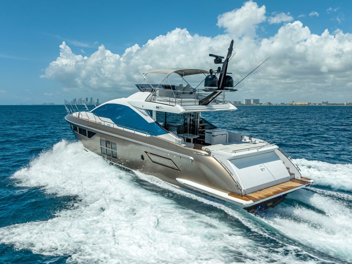 2018 Azimut S7