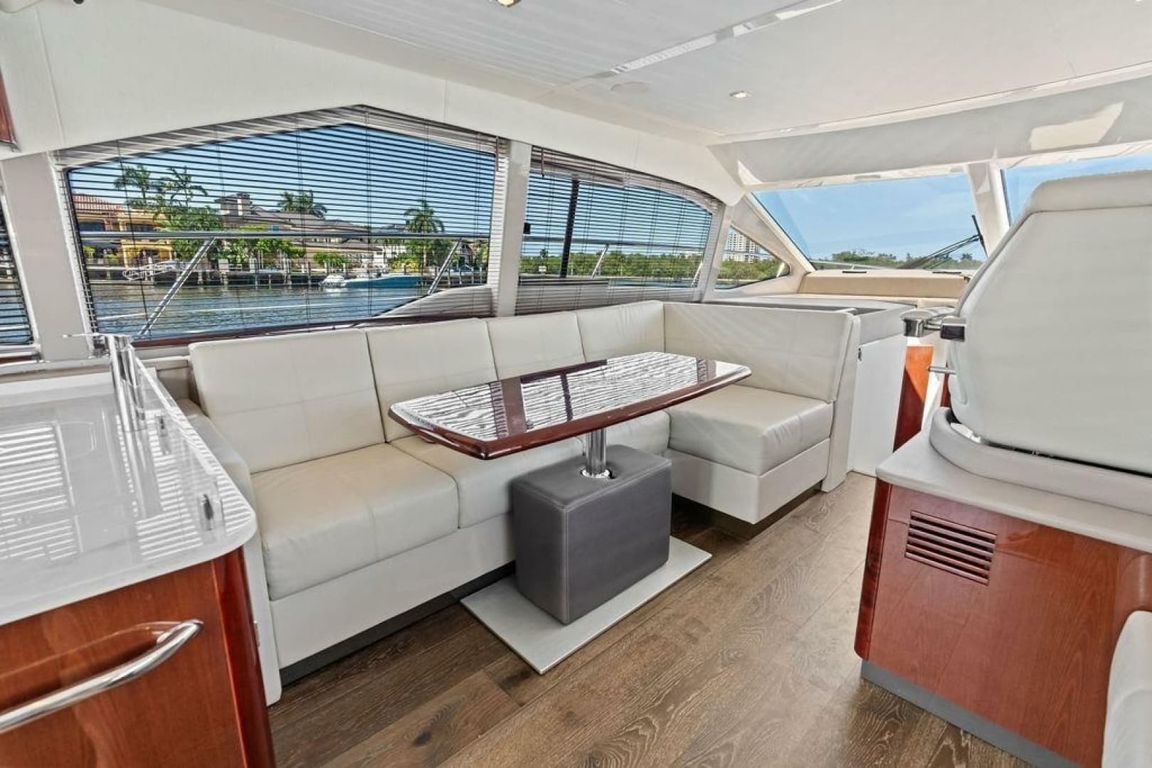 2018 Sea Ray Fly 460
