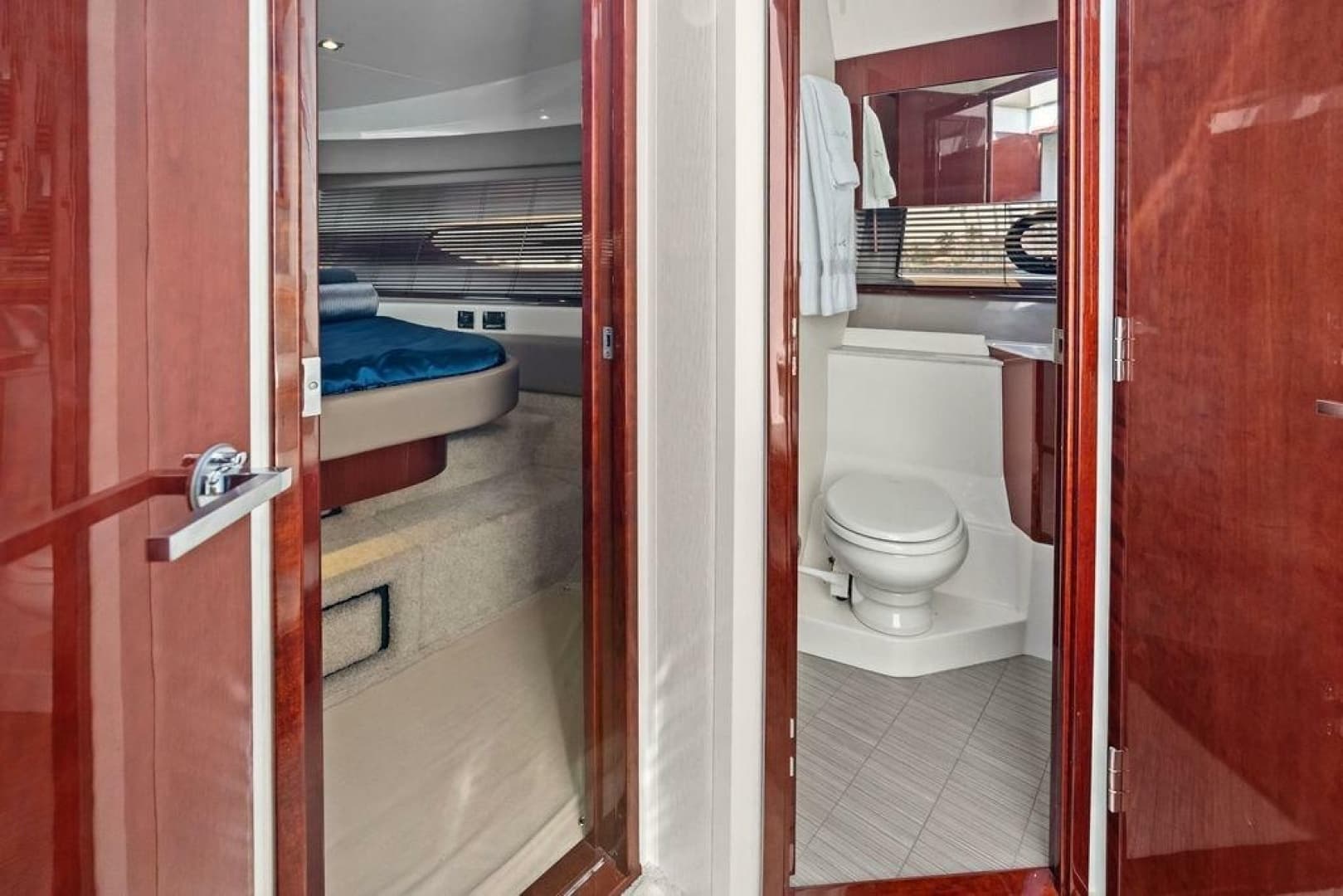 2018 Sea Ray Fly 460