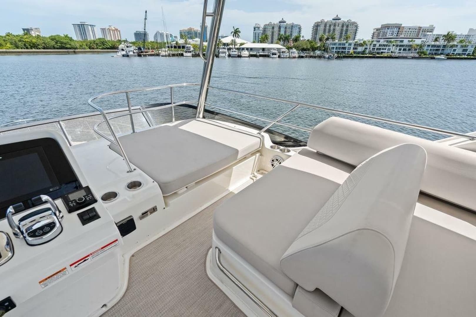 2018 Sea Ray Fly 460